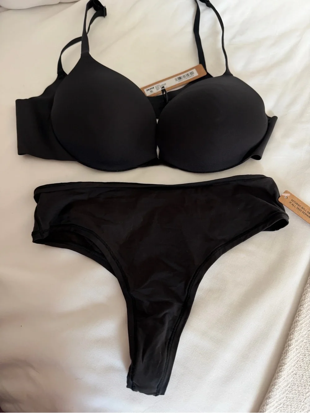 NWT Skims Ultimate Push up Bra 34B & Skims M thong BUNDLE - Picture 4 of 4
